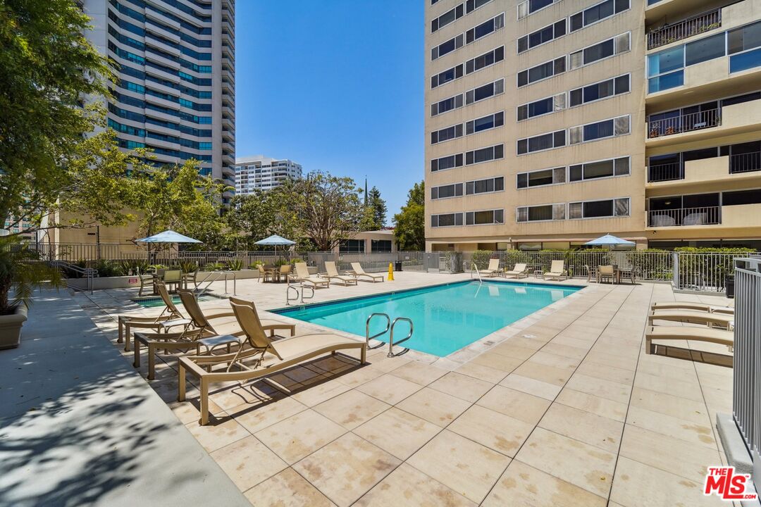 10450 Wilshire Blvd Unit: 6B
