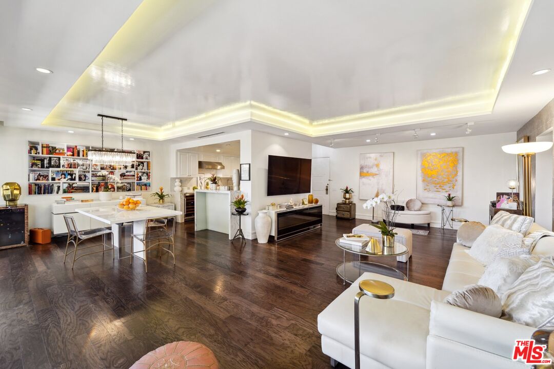 10450 Wilshire Blvd Unit: 6B