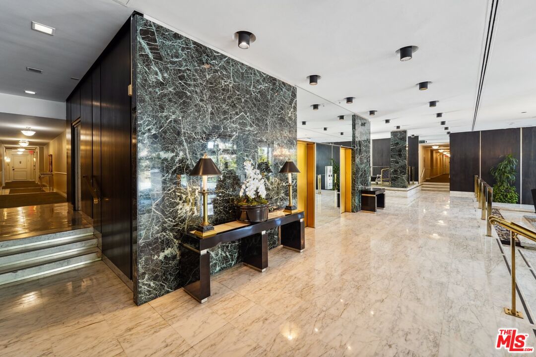 10450 Wilshire Blvd Unit: 6B