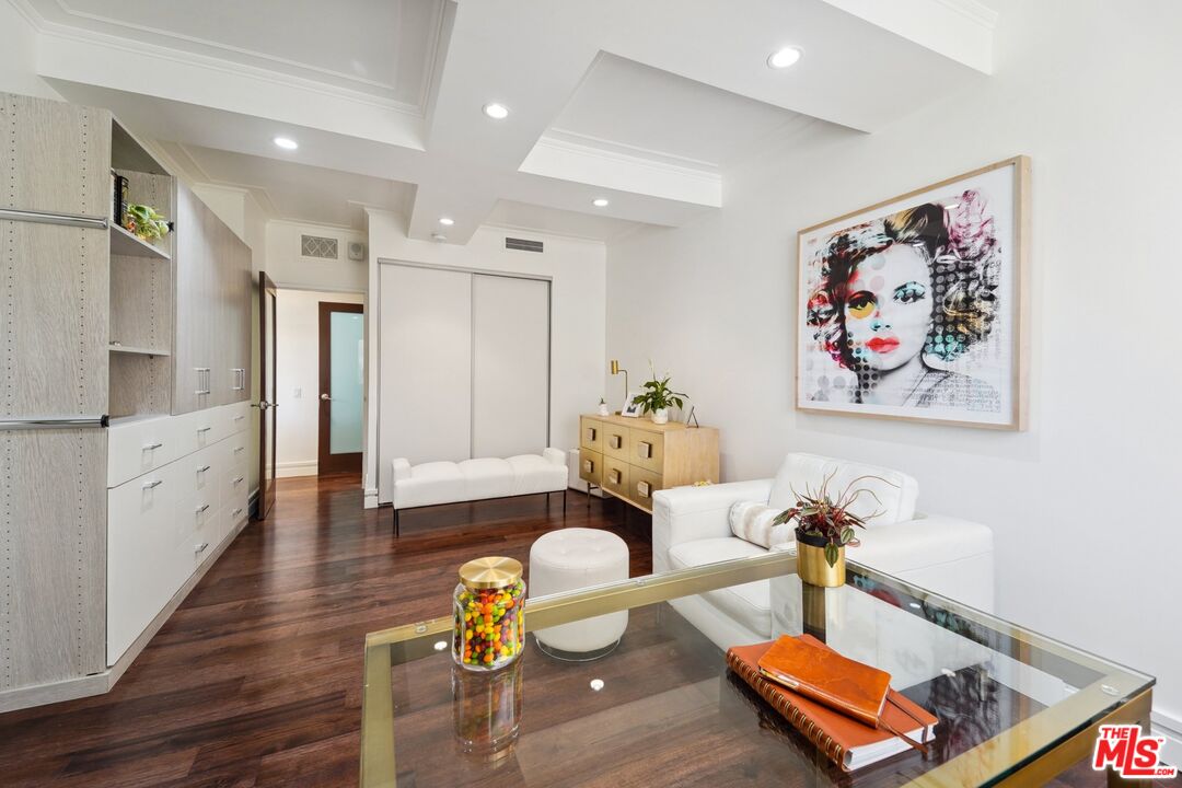 10450 Wilshire Blvd Unit: 6B