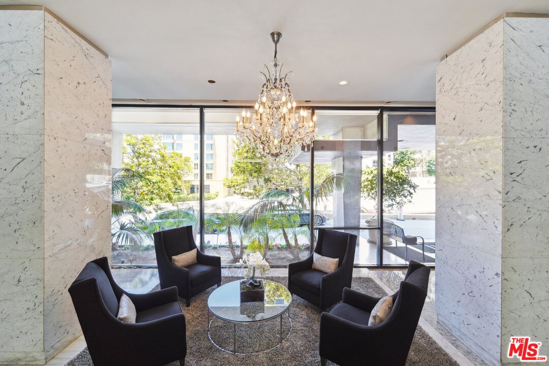 10450 Wilshire Blvd Unit: 6B