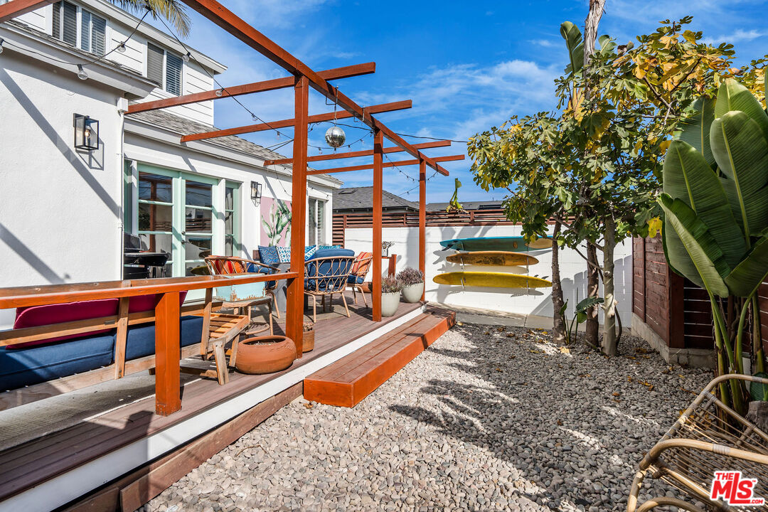 838 Commonwealth Ave