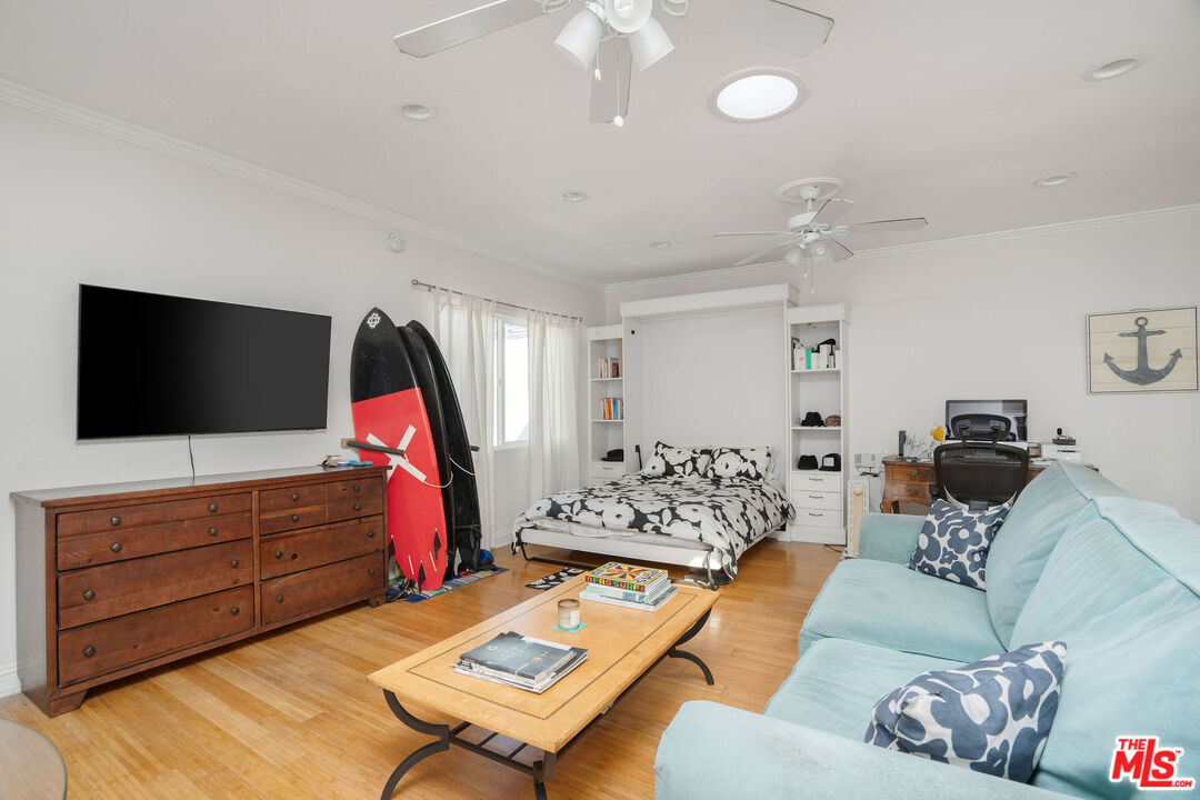 838 Commonwealth Ave