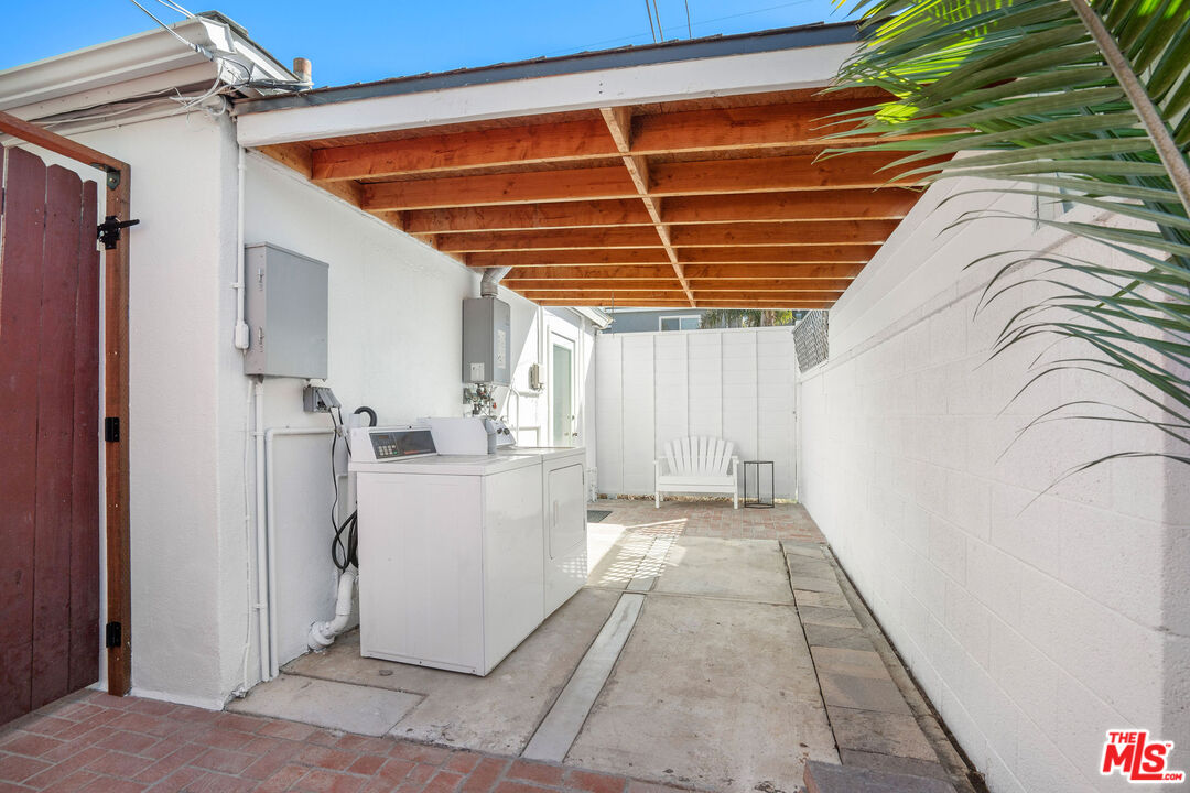 838 Commonwealth Ave