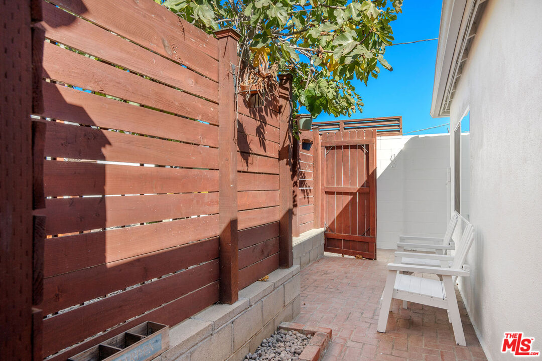 838 Commonwealth Ave