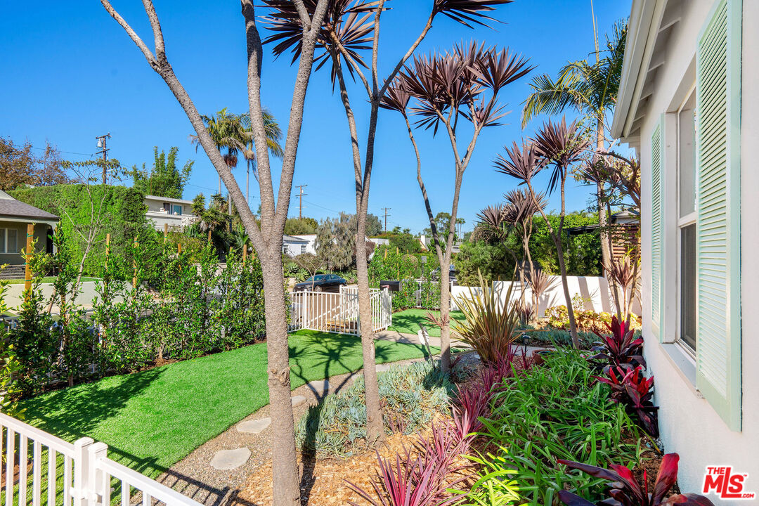 838 Commonwealth Ave