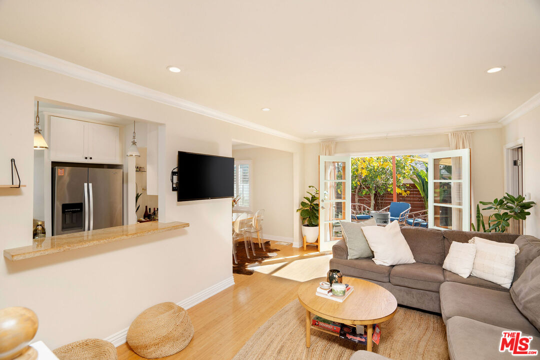 838 Commonwealth Ave