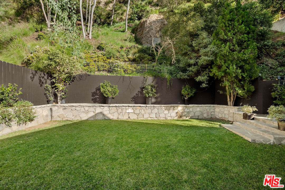 1782 Viewmont Dr