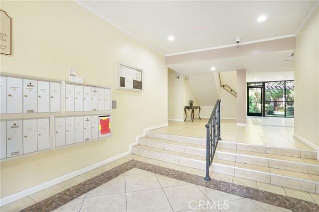 5349 Newcastle AVE Unit: 67