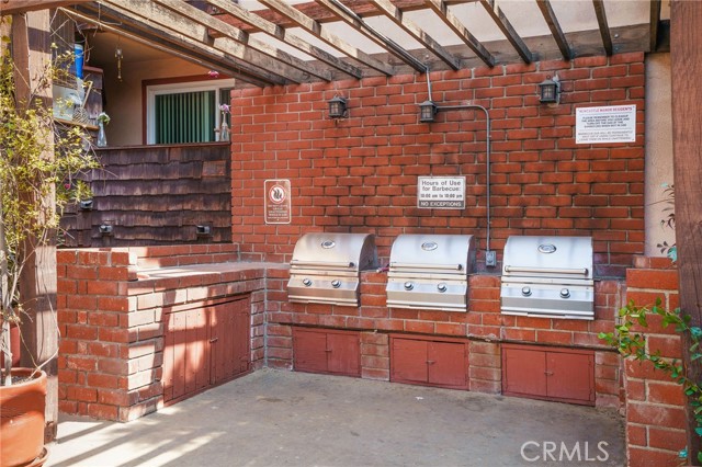 5349 Newcastle AVE Unit: 67