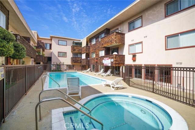 5349 Newcastle AVE Unit: 67