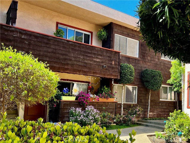 5349 Newcastle AVE Unit: 67