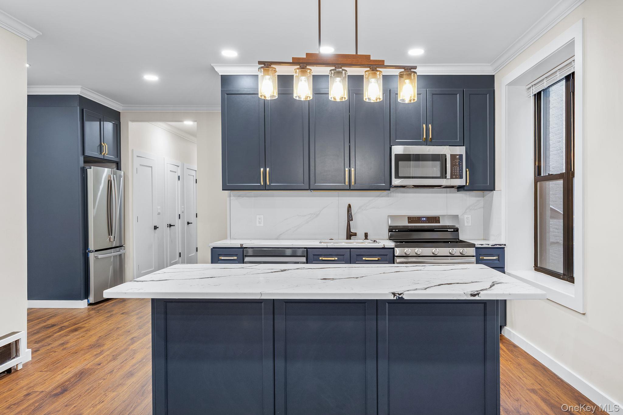 269 Montgomery Street