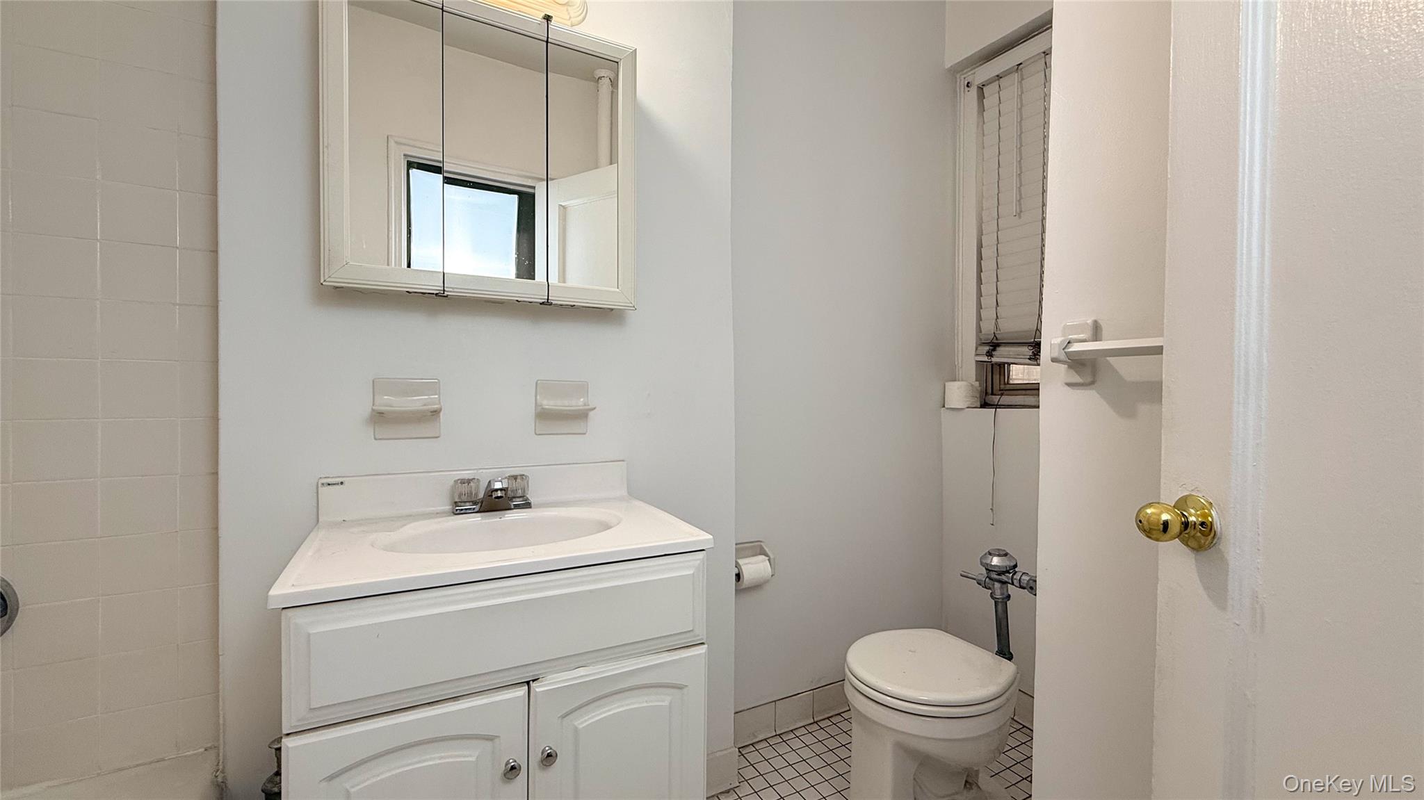 2190 Boston Road Unit: 3B