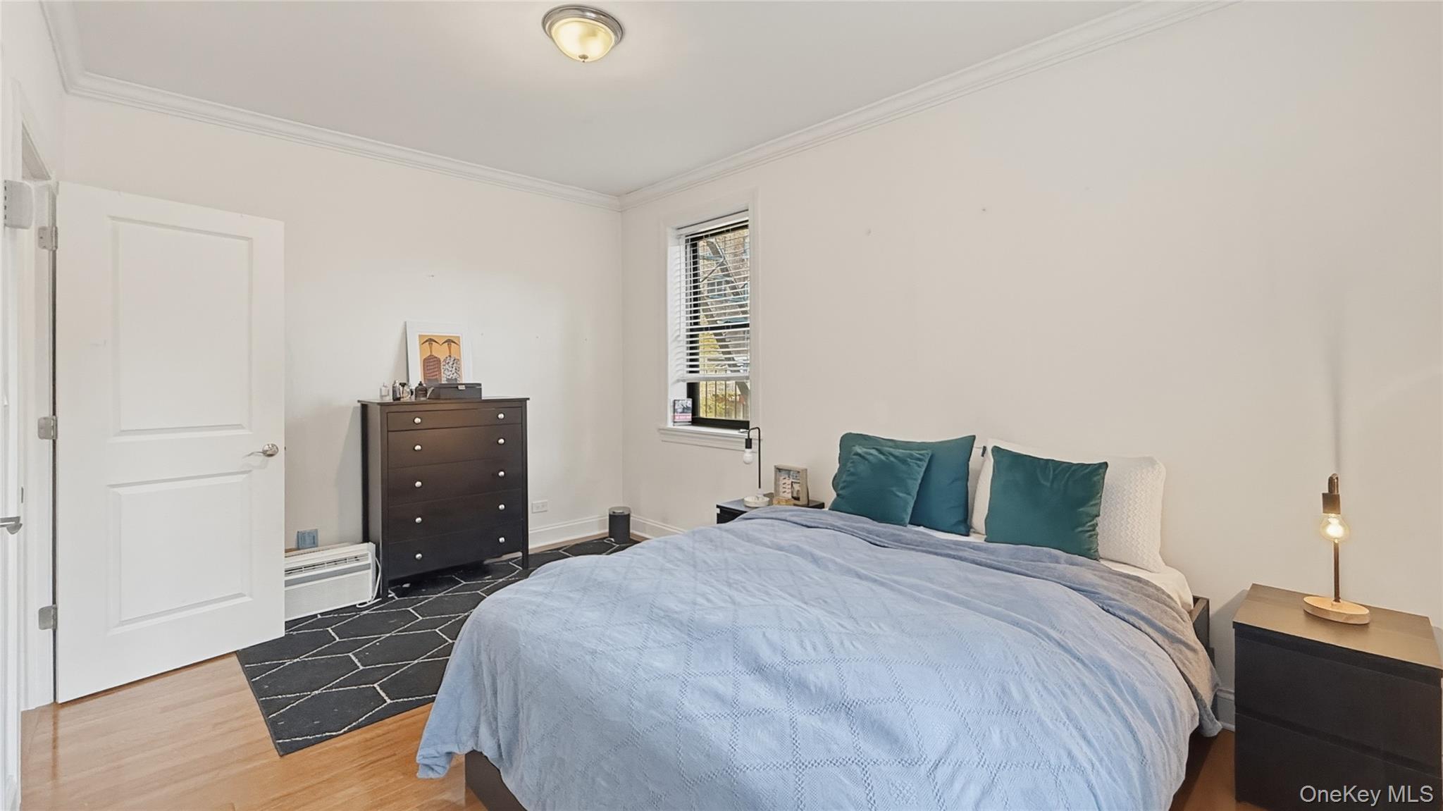 4489 Broadway Unit: 2D