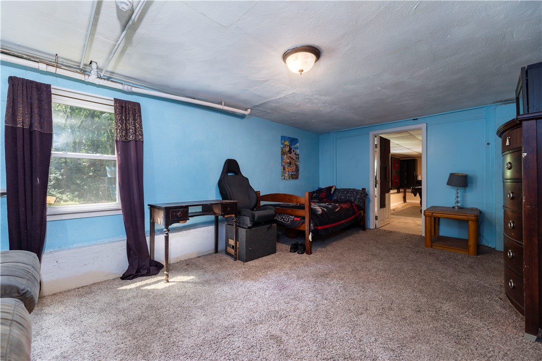 1060 Middle Road