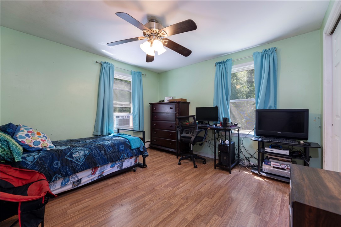 1060 Middle Road