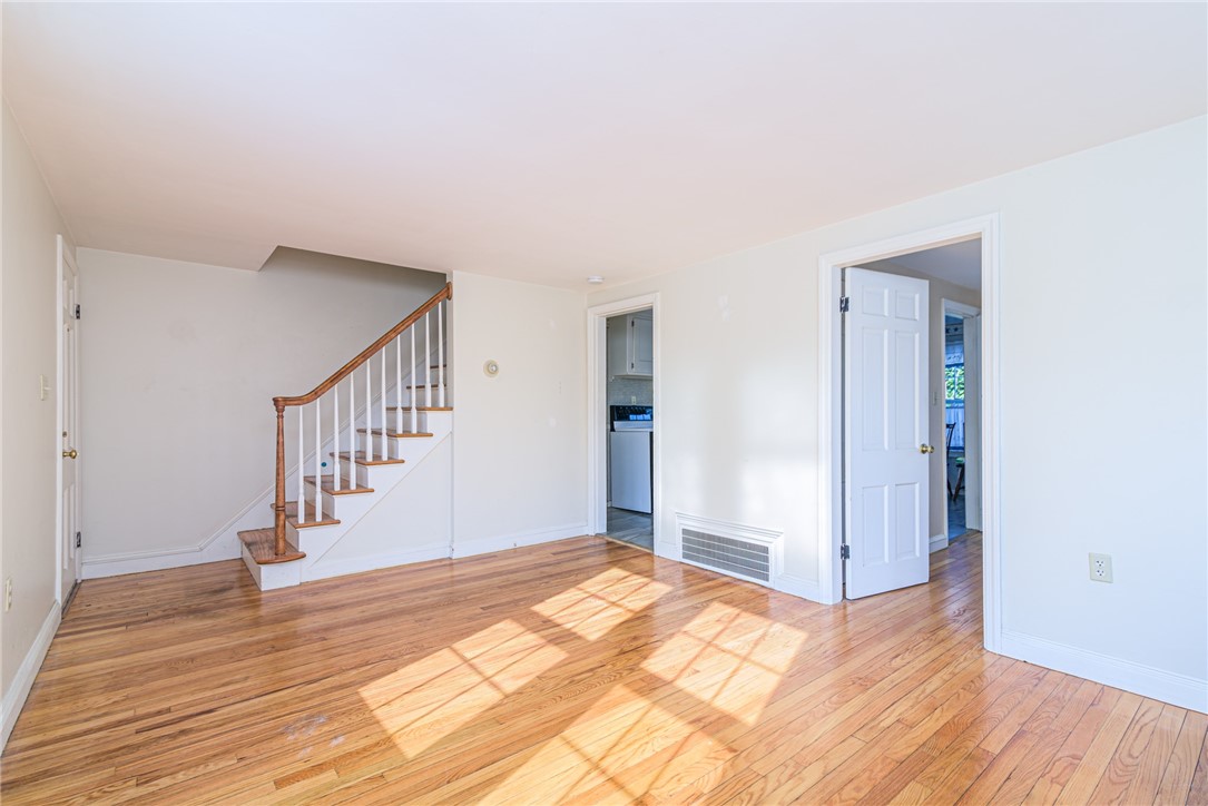 9 Preston Drive