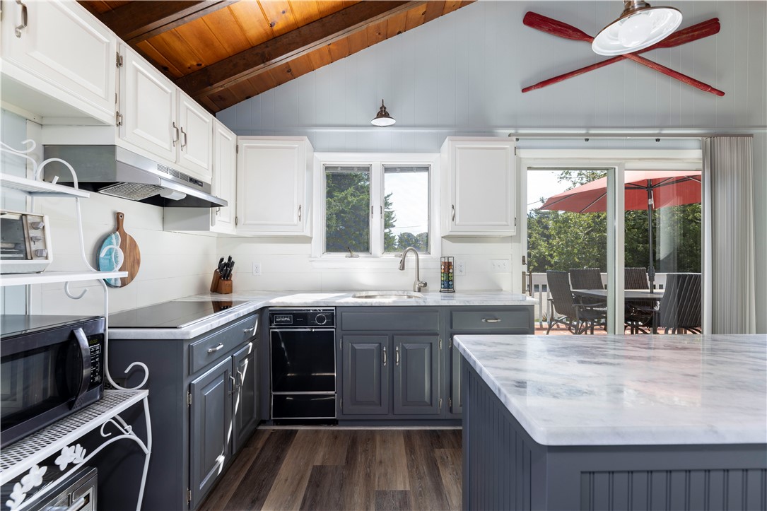 87 Montauk Avenue