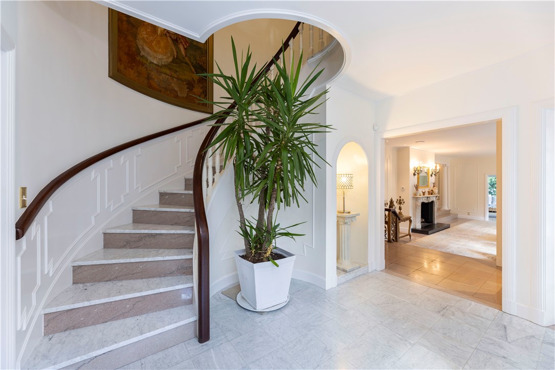 112 Tupelo Hill Drive