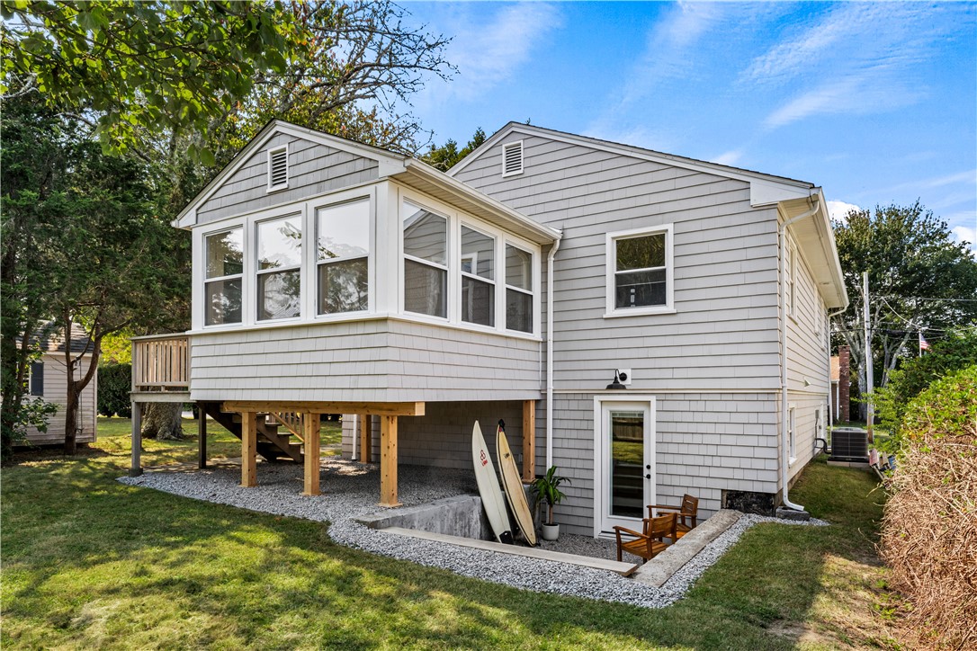 16 Coffey Ave