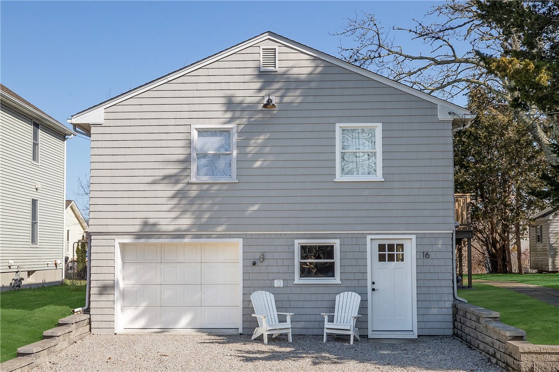16 Coffey Ave