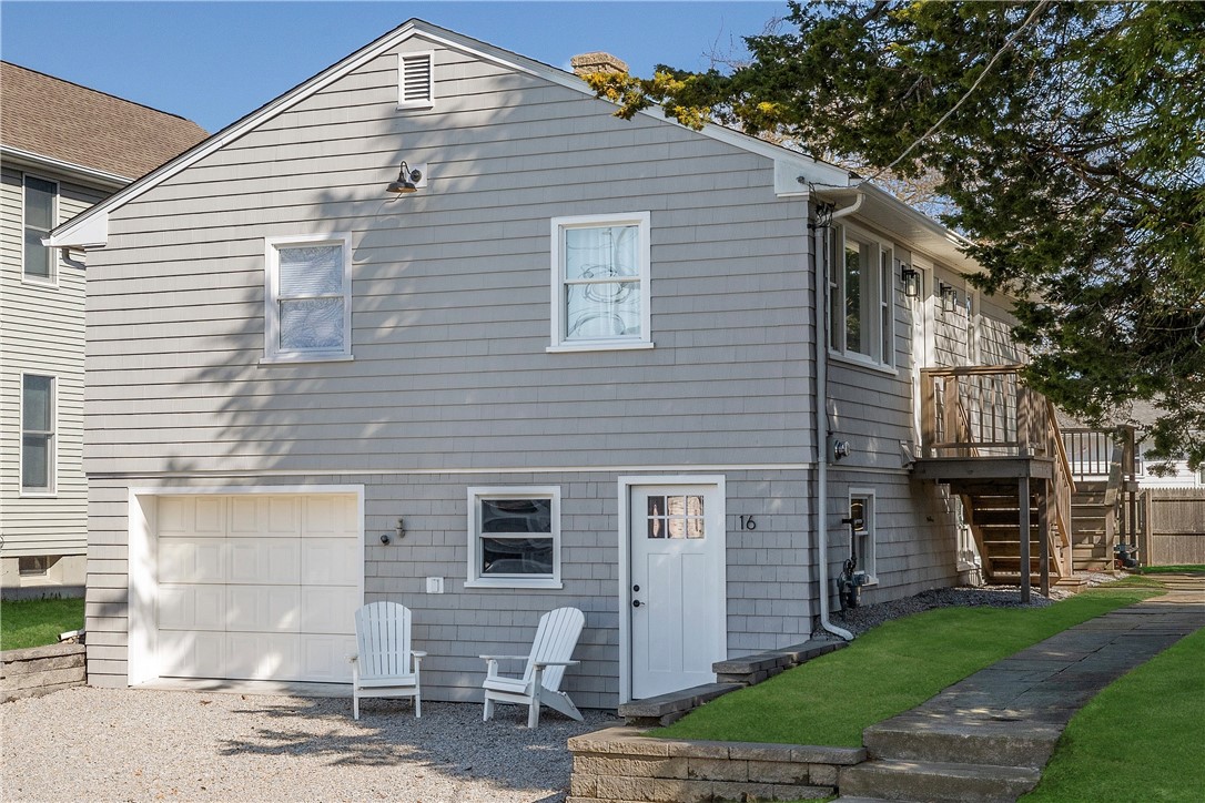 16 Coffey Ave