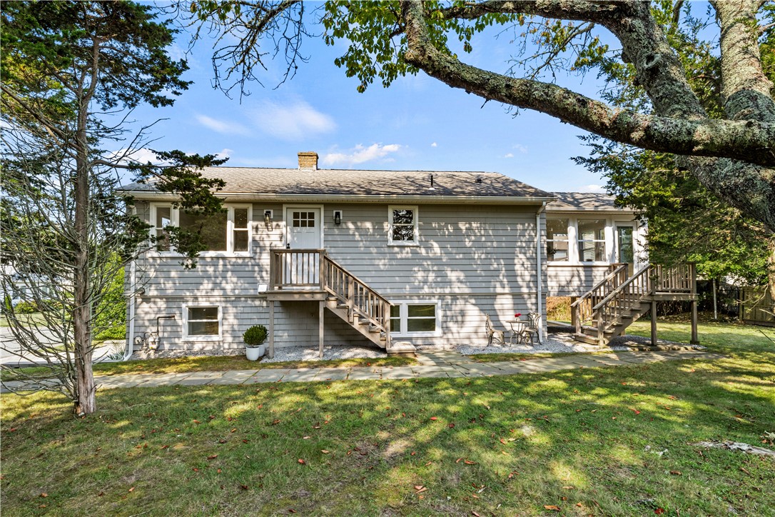 16 Coffey Ave