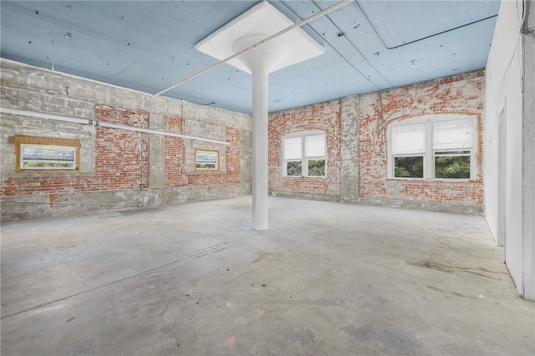 92 Pleasant Street