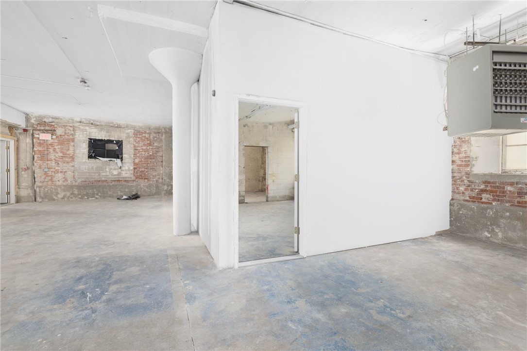 92 Pleasant Street