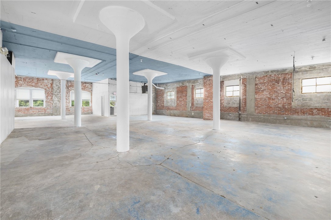 92 Pleasant Street
