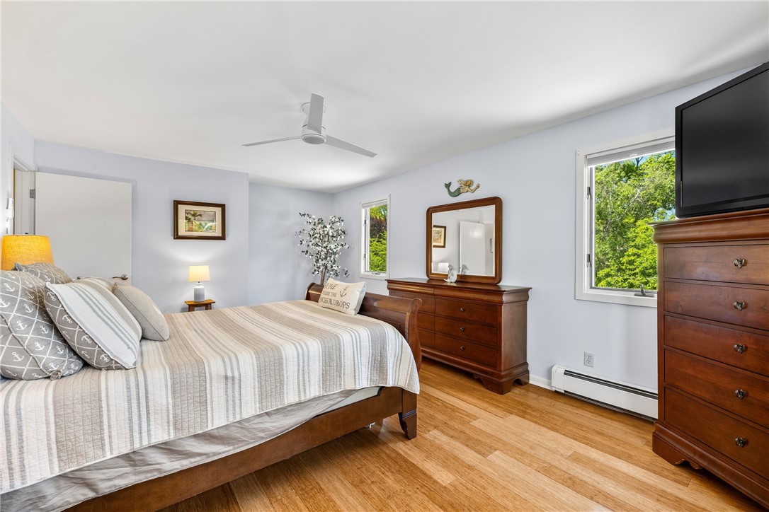11 Cove Road