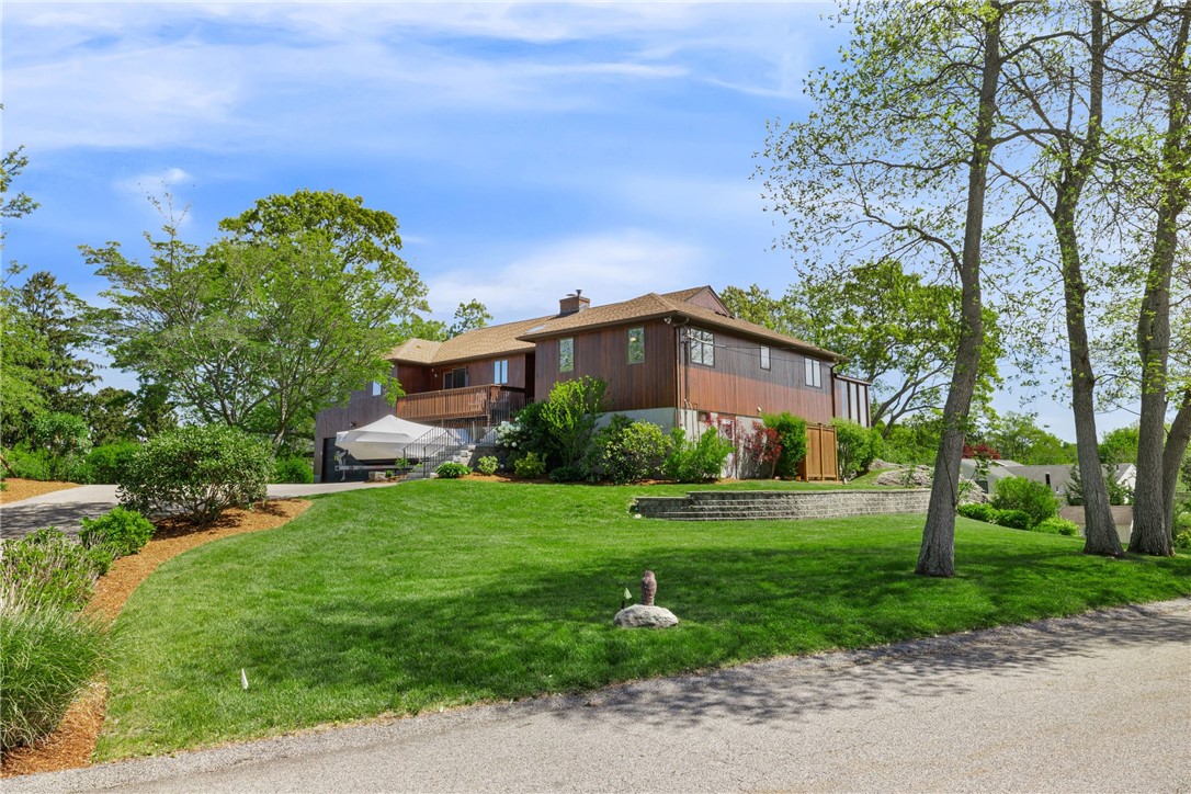 11 Cove Road