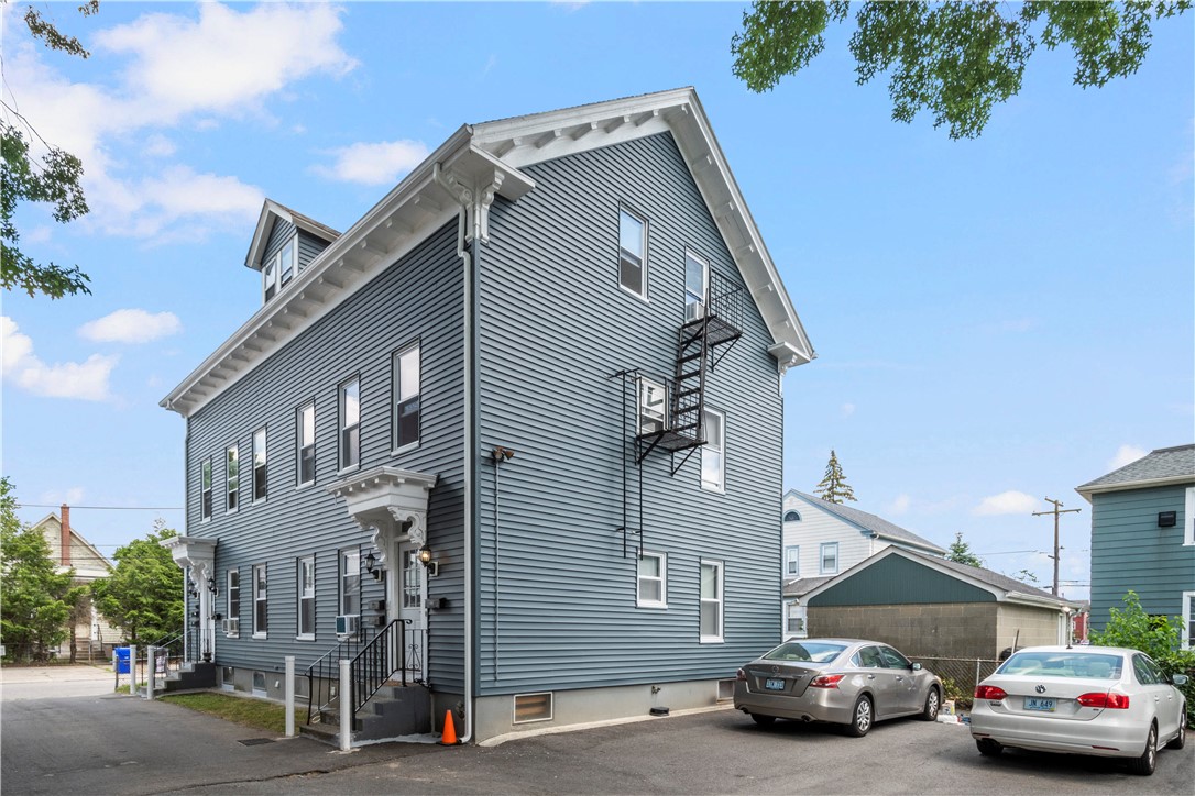 10 Evaleen Street