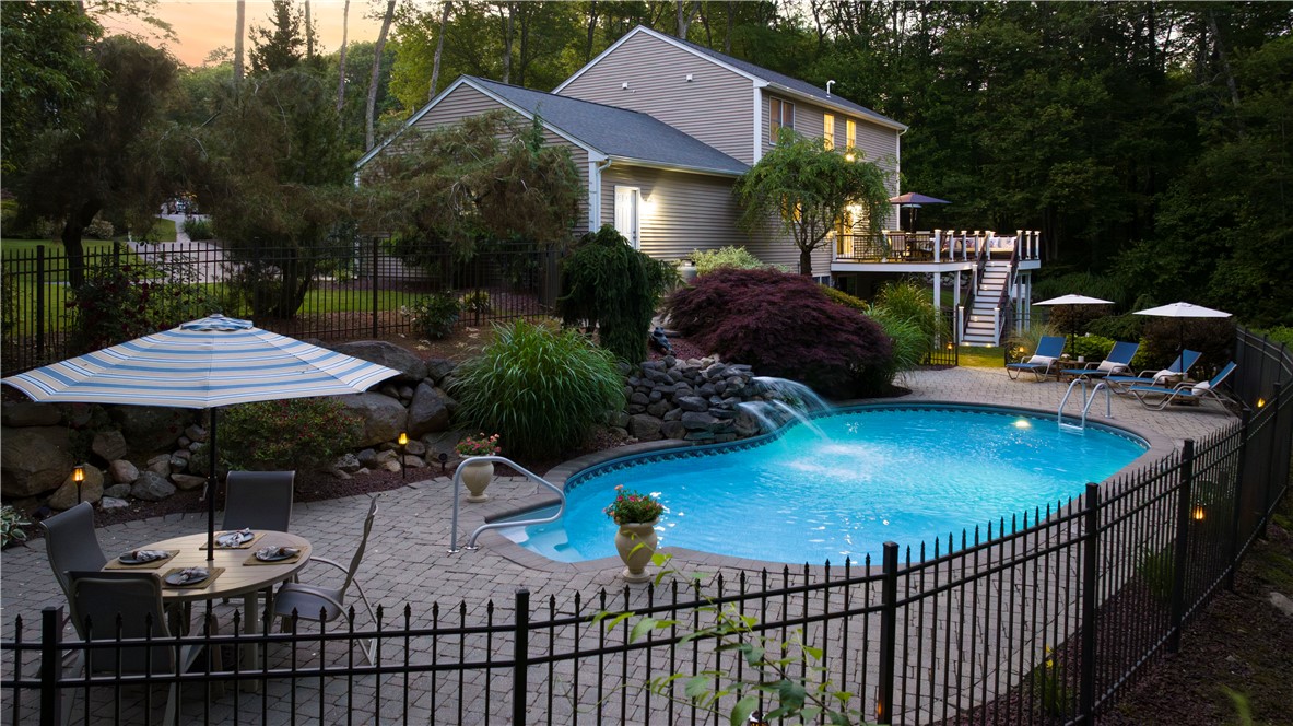 31 Wickaboxet Drive