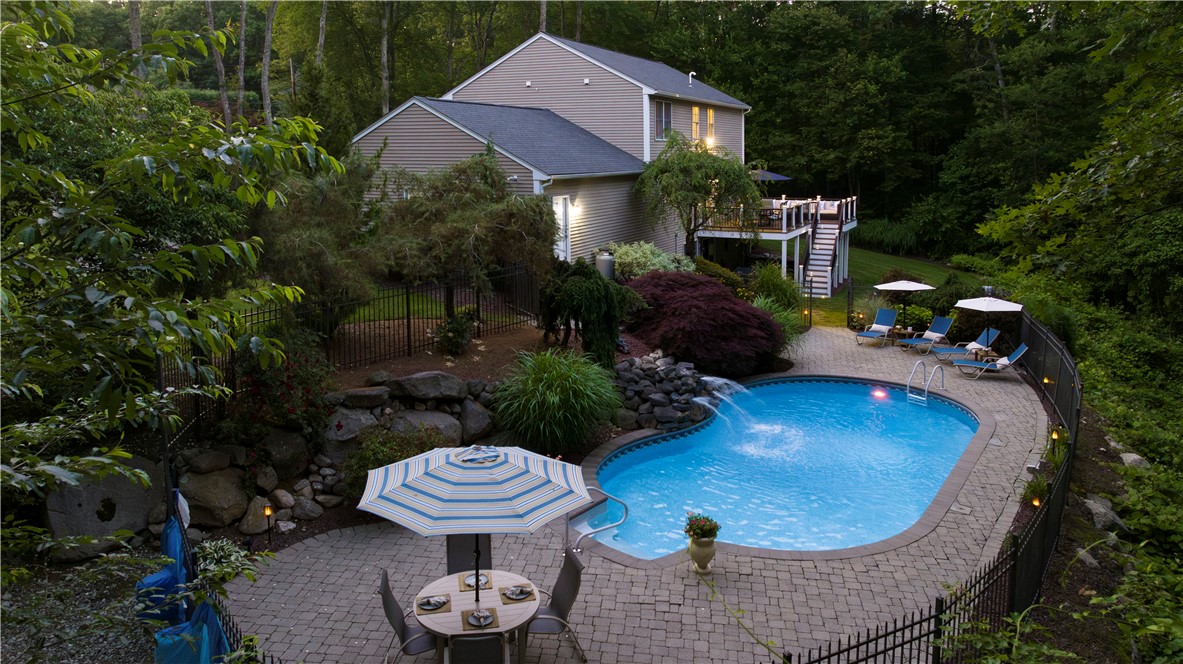 31 Wickaboxet Drive