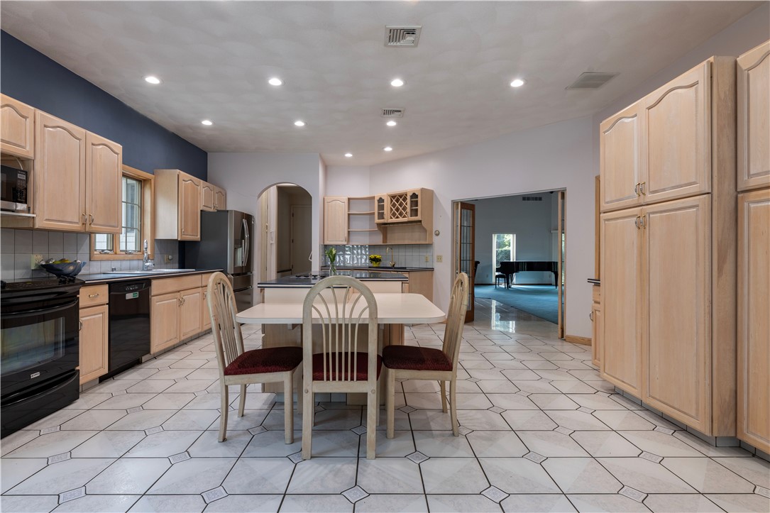 105 Gilbert Stuart Drive