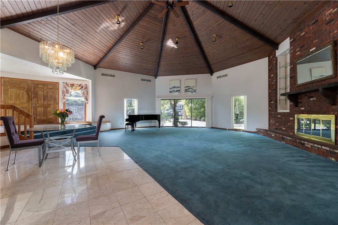 105 Gilbert Stuart Drive