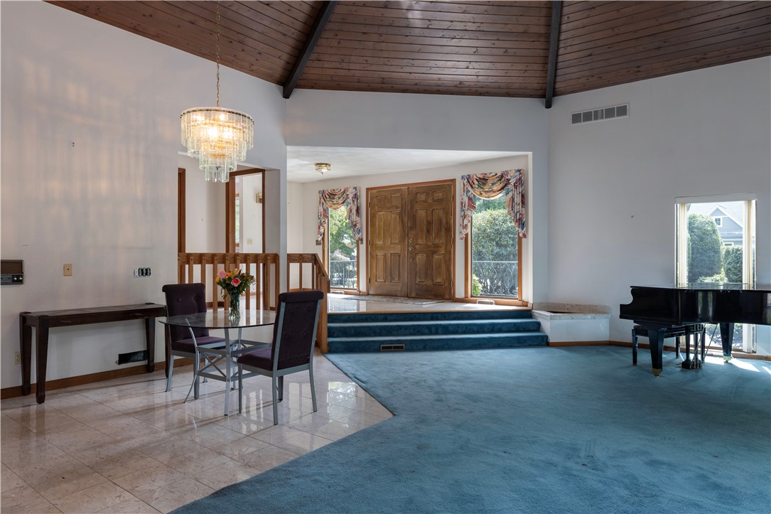 105 Gilbert Stuart Drive