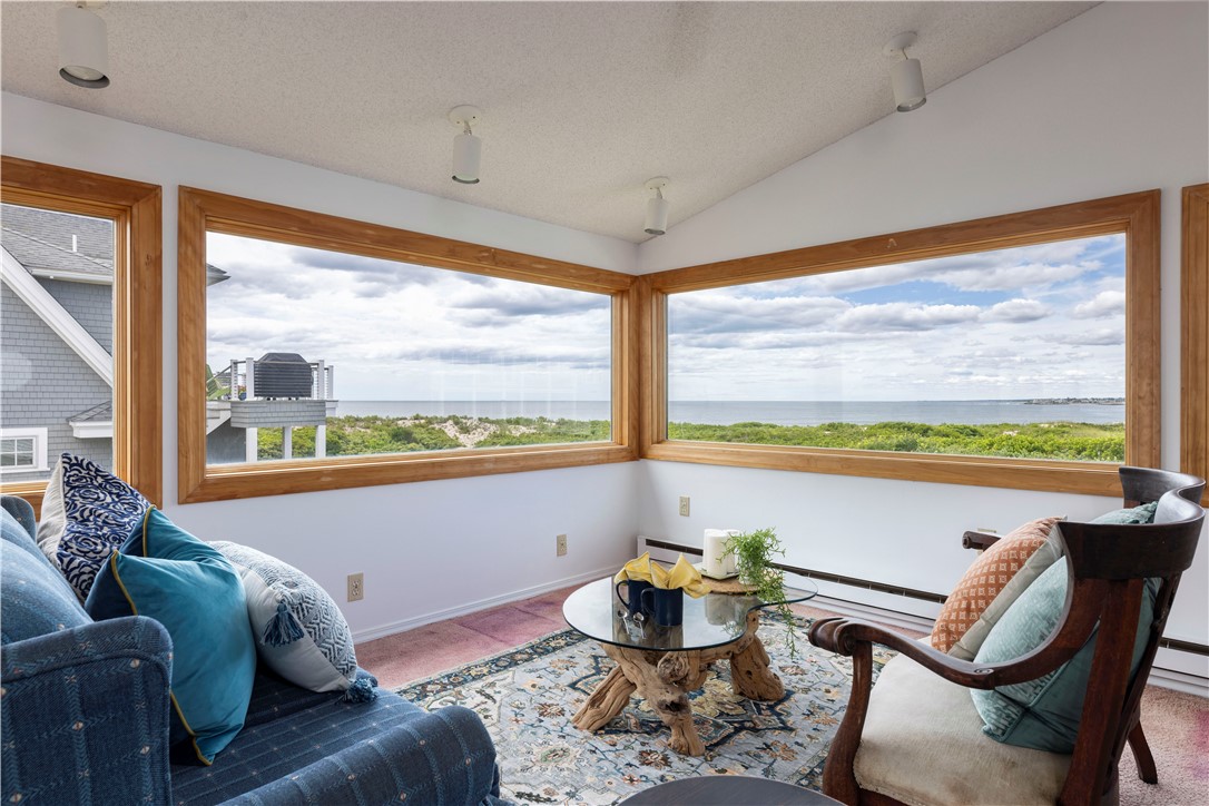 18 Beach Row