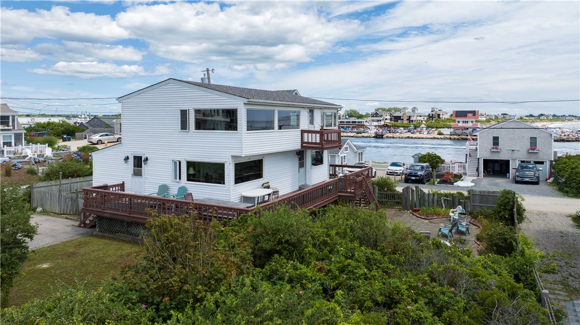18 Beach Row