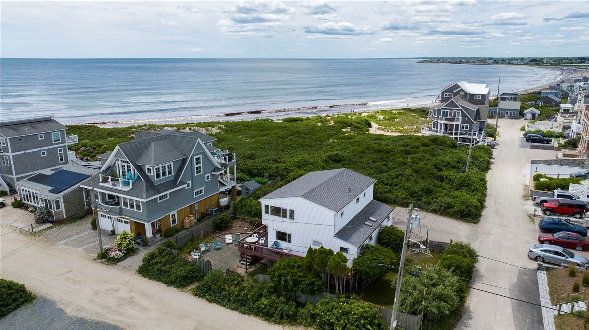 18 Beach Row