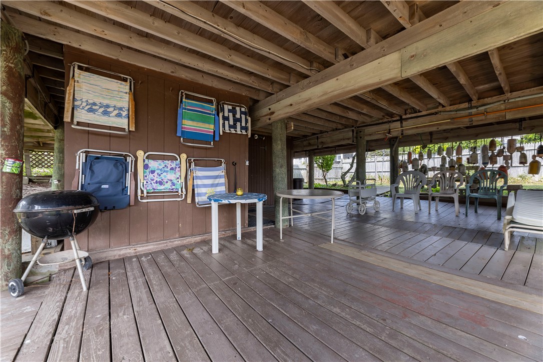 18 Beach Row