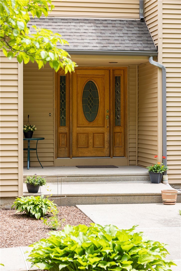 71 Phillips Lane