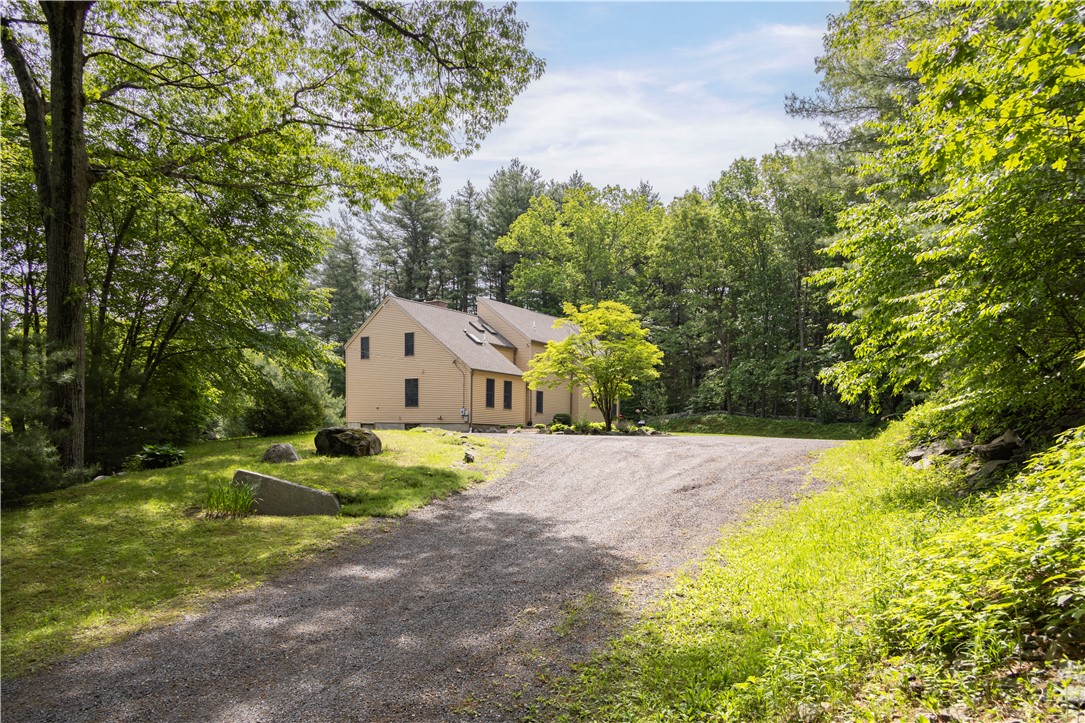 71 Phillips Lane