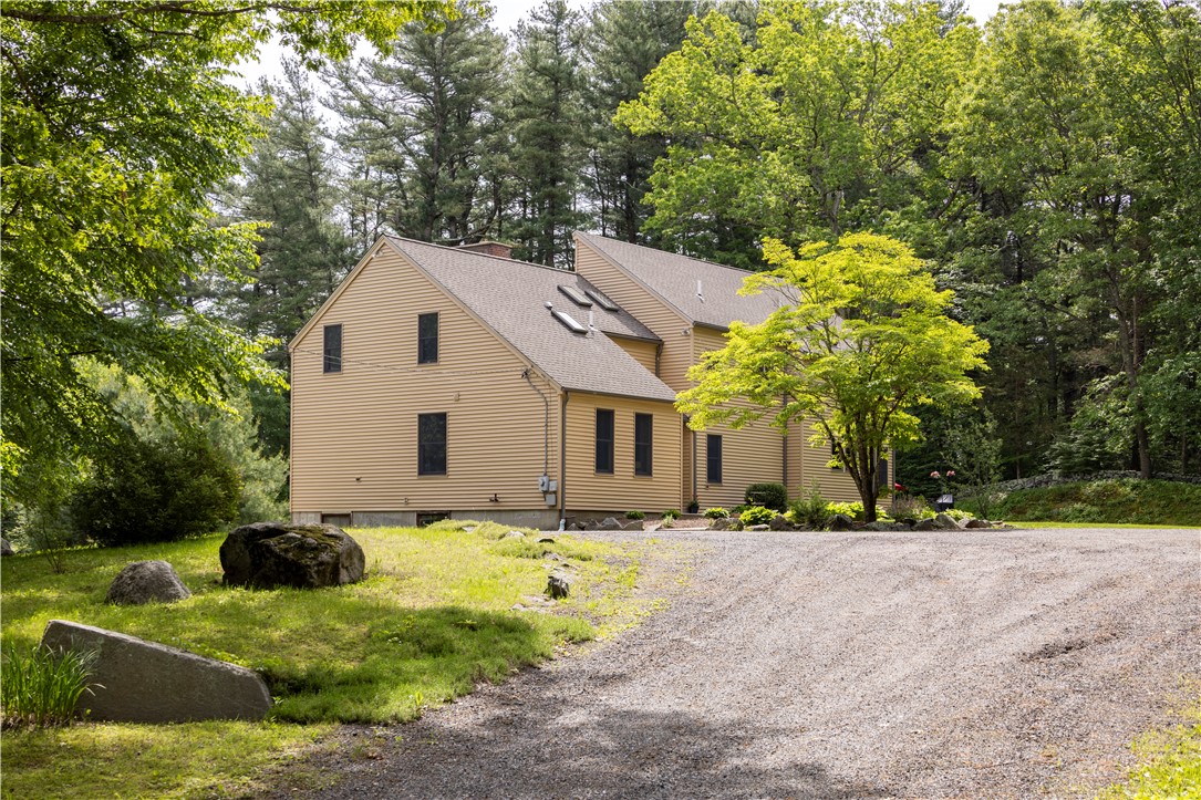71 Phillips Lane