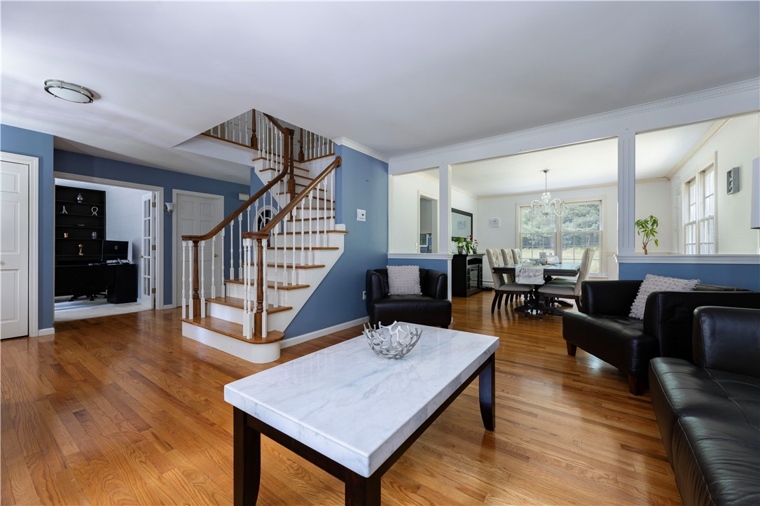 1081 Mooresfield Road