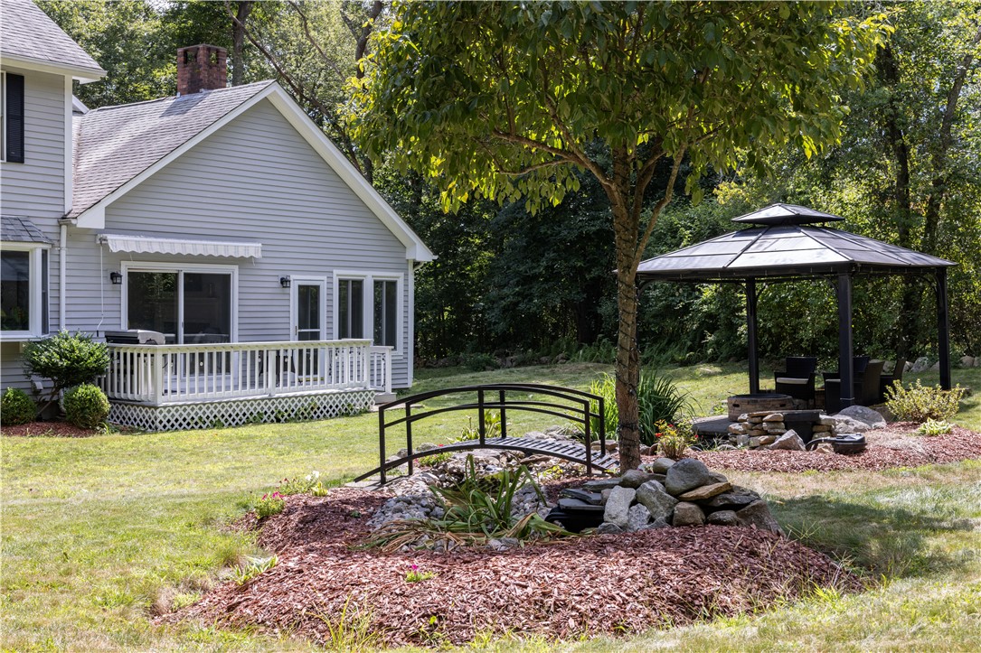 1081 Mooresfield Road