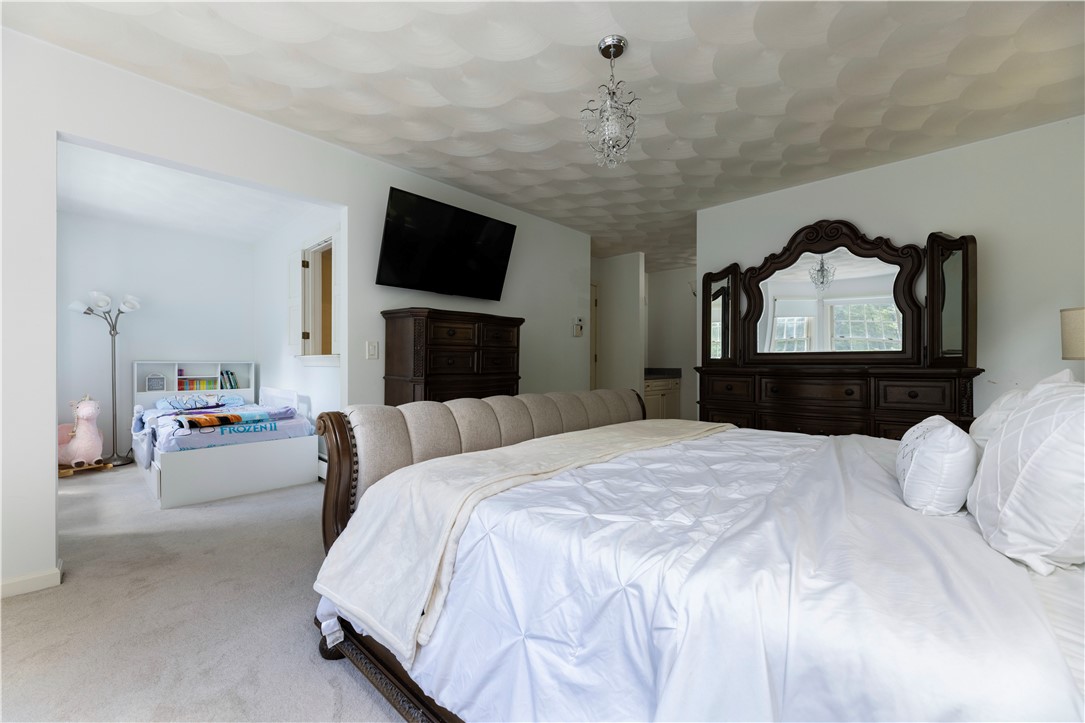 1081 Mooresfield Road