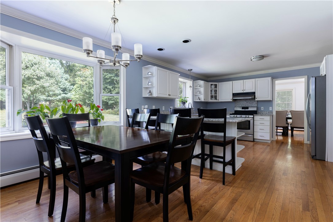 1081 Mooresfield Road